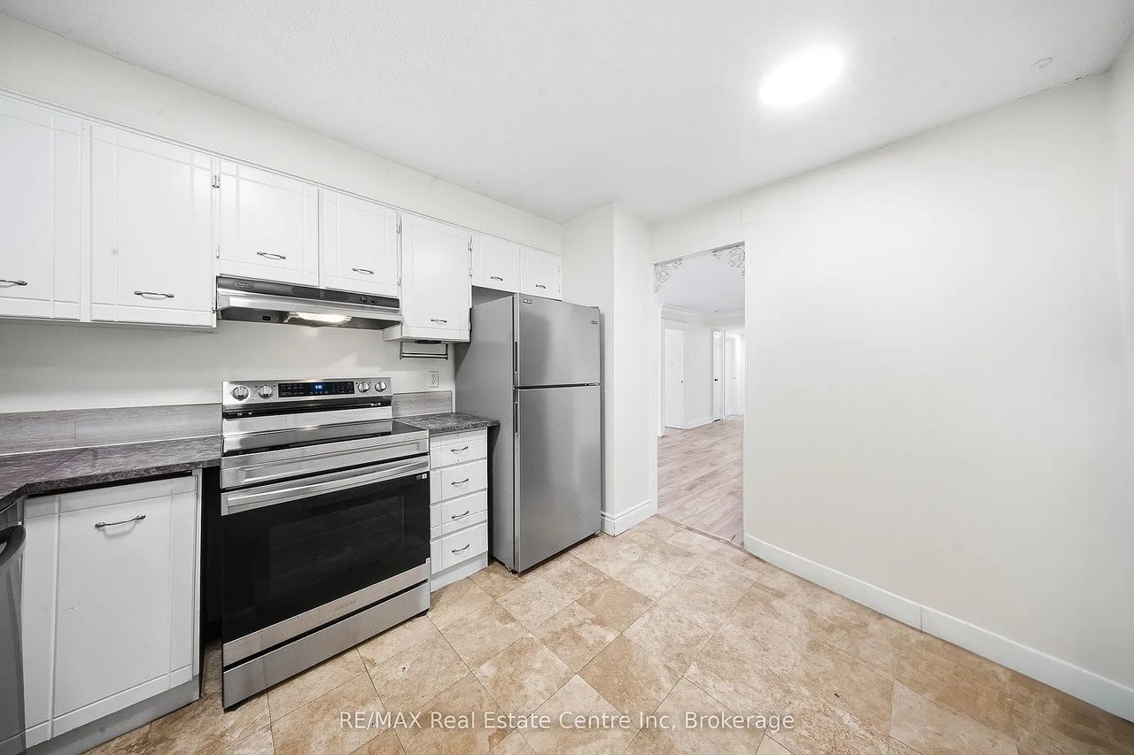 20 Mississauga Valley Blvd 1204