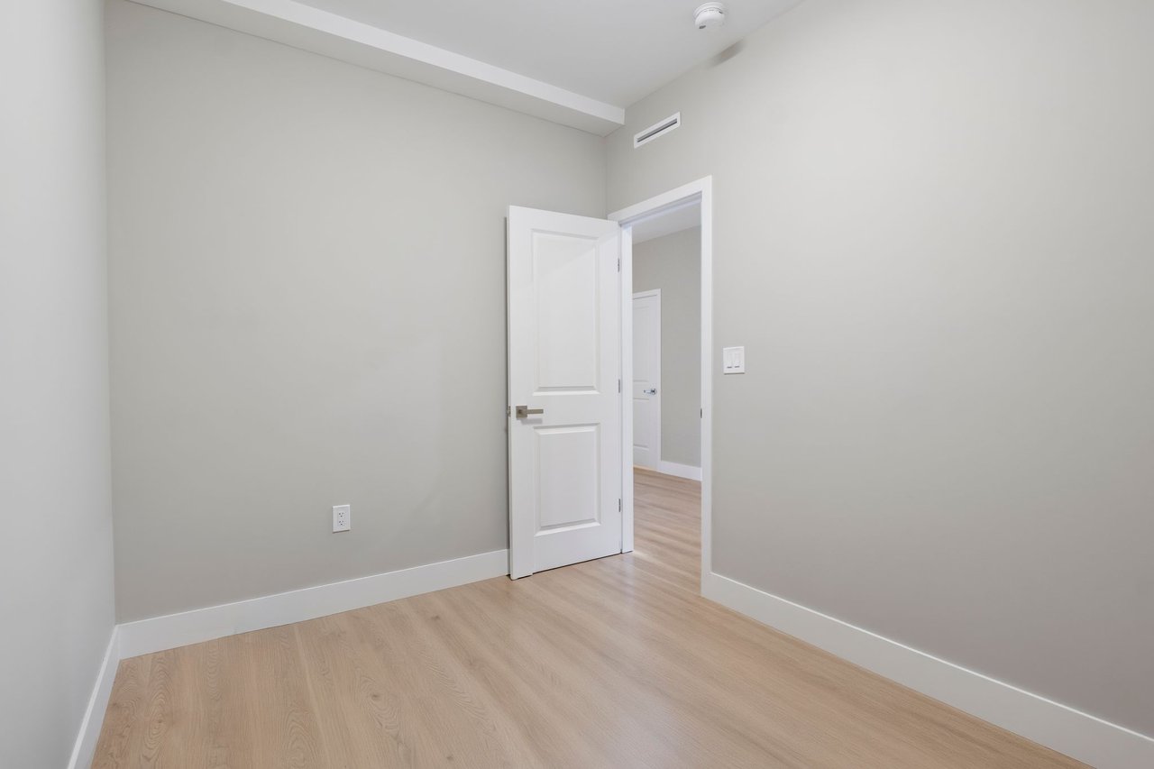 298 Main Street, 3C