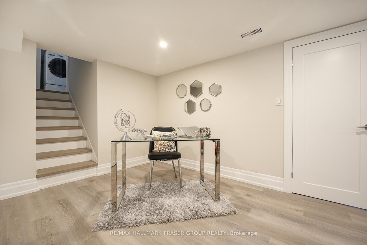 153 Hazelwood Dr
