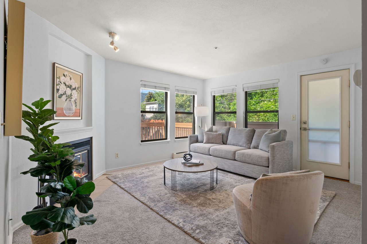 3025 Broadway Street Unit: 2