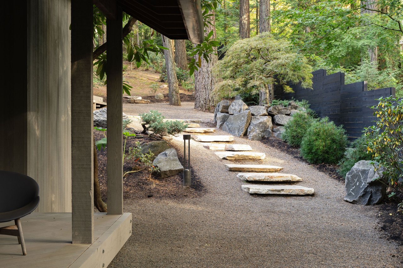 Architect Saul Zaik Designed Northwest Regional Modern Masterpiece 