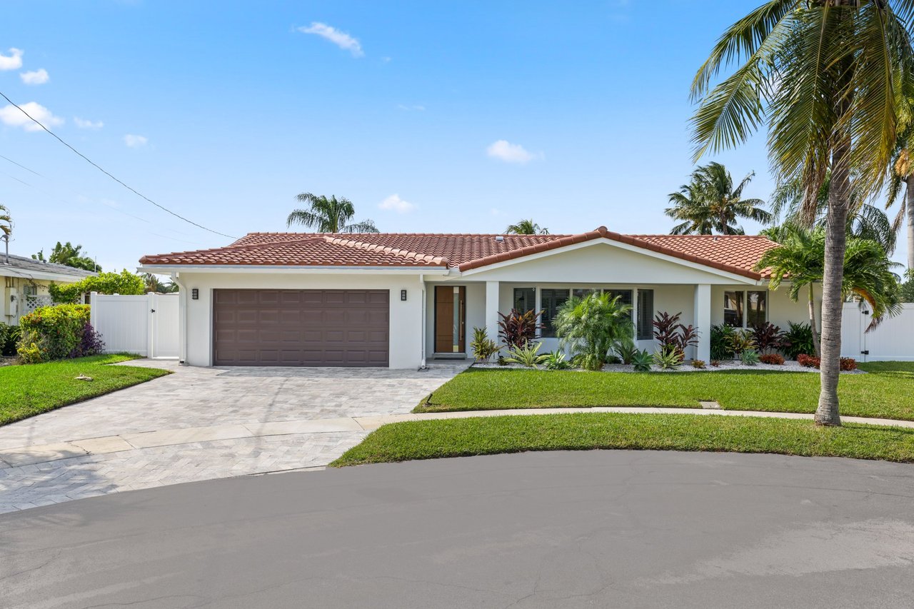 229 SE 3RD