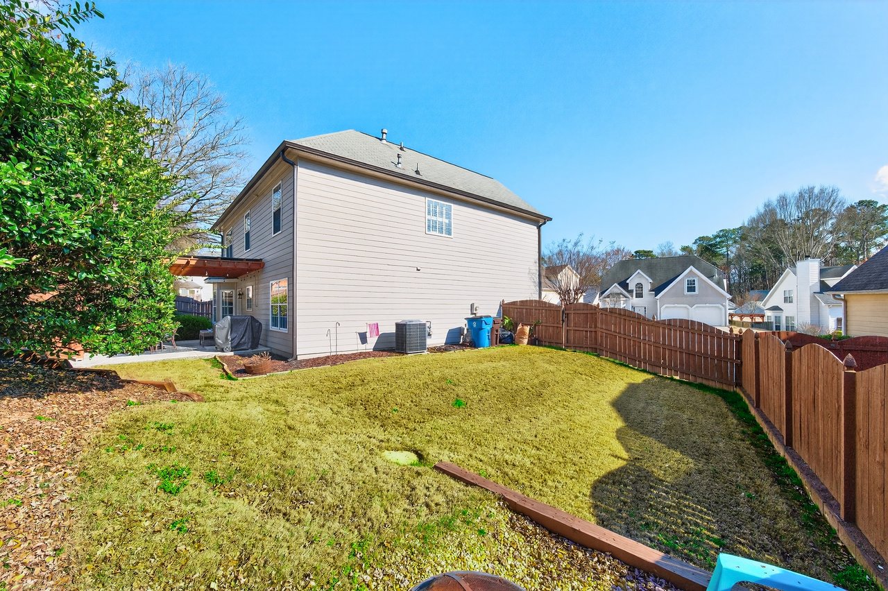 2700 Laurelwood Lane