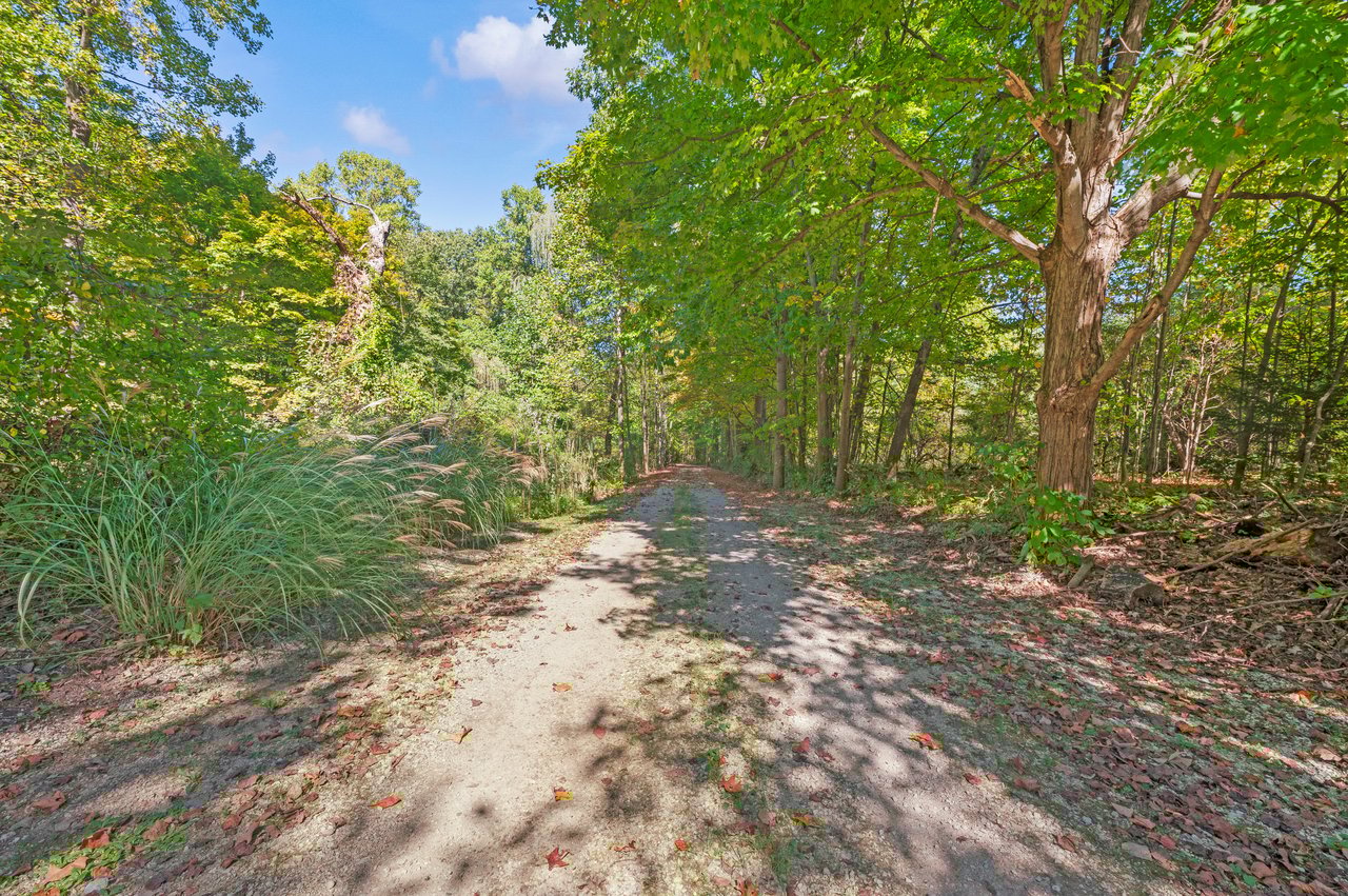 2408 E 800 N, La Porte, IN 46350