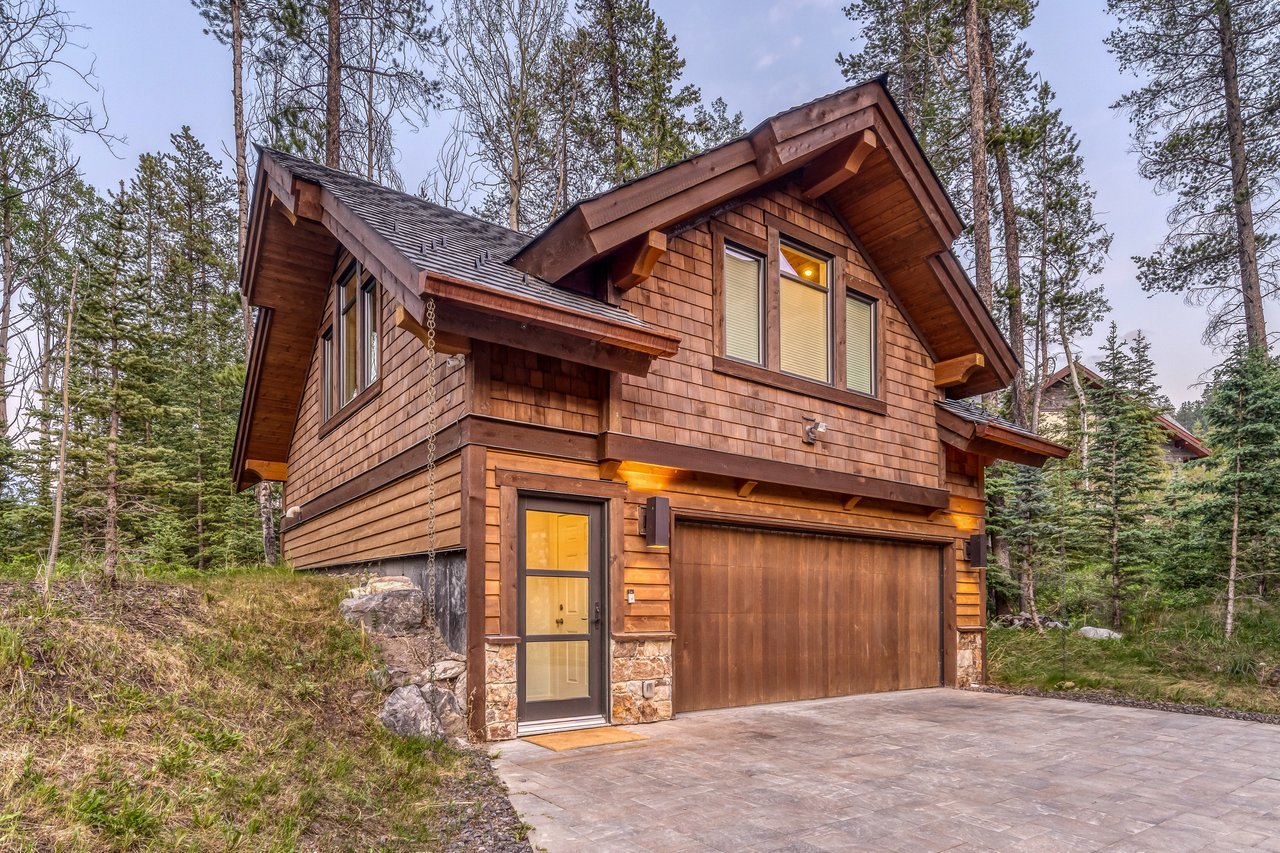 Refined Mountain Living at Cairns Landing