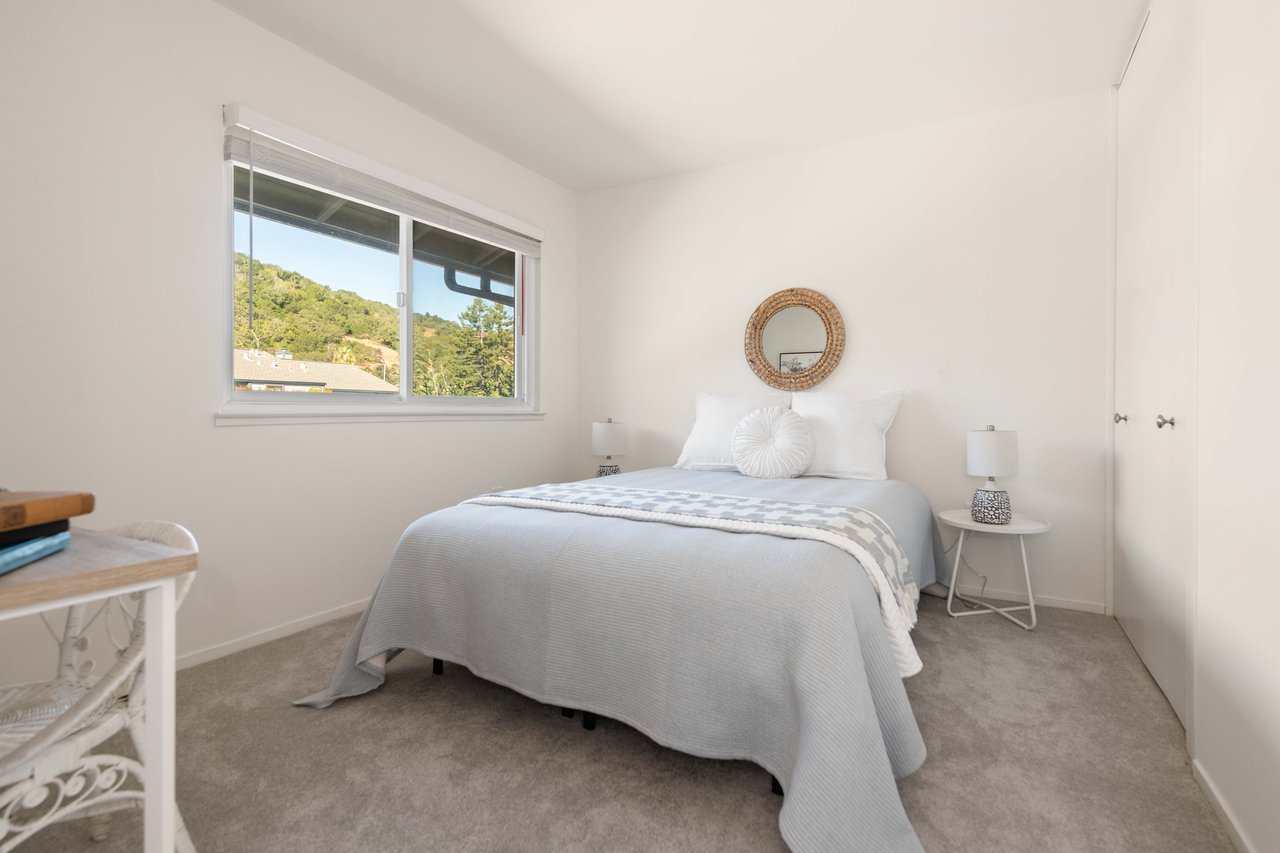 125 Sylvia Way, San Rafael