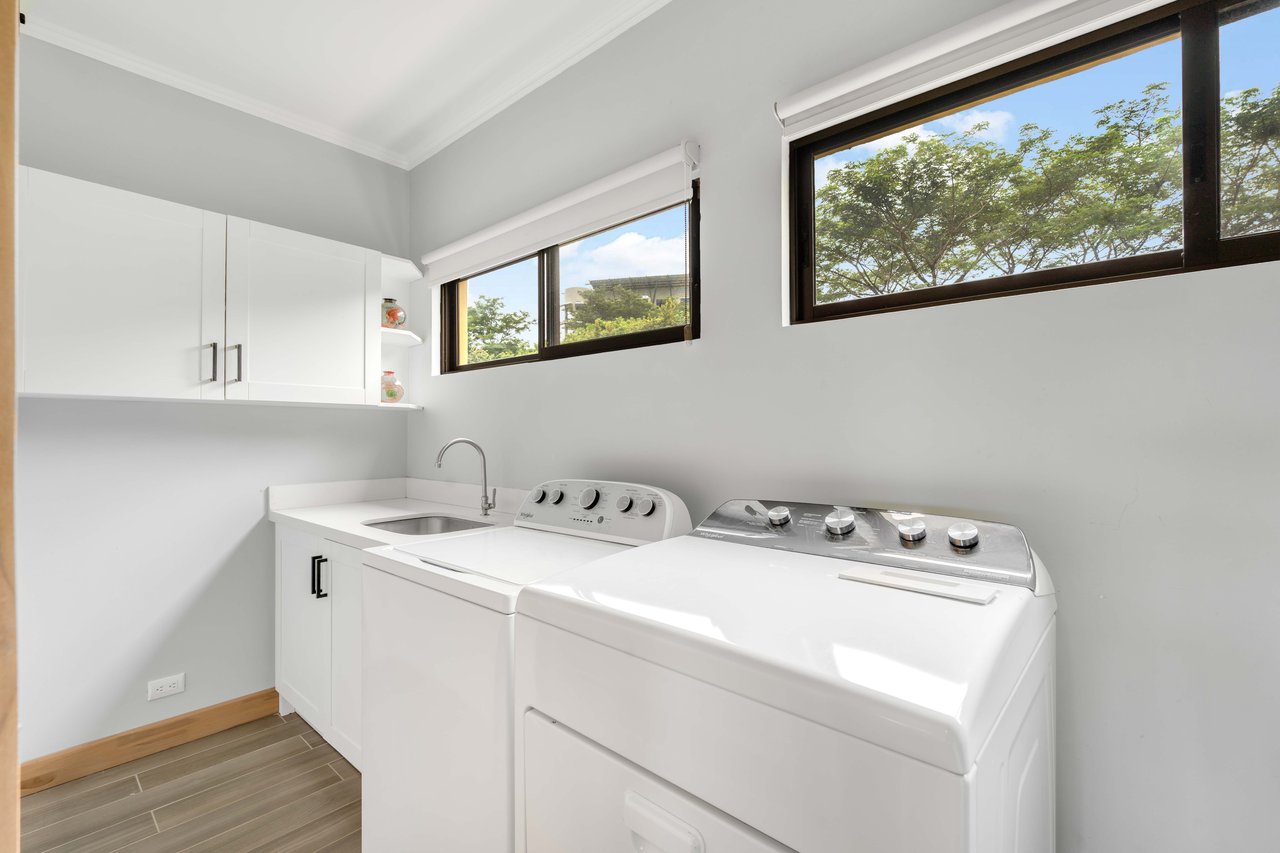 Sunrise 19 | Oceanview Luxury in the Heart of Tamarindo