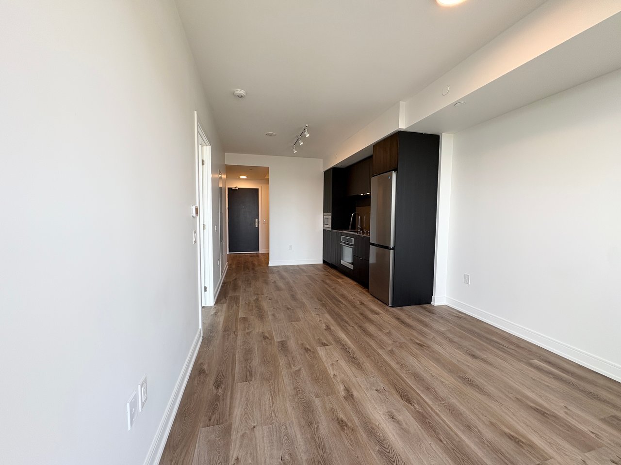 3009 Novar Road 1420