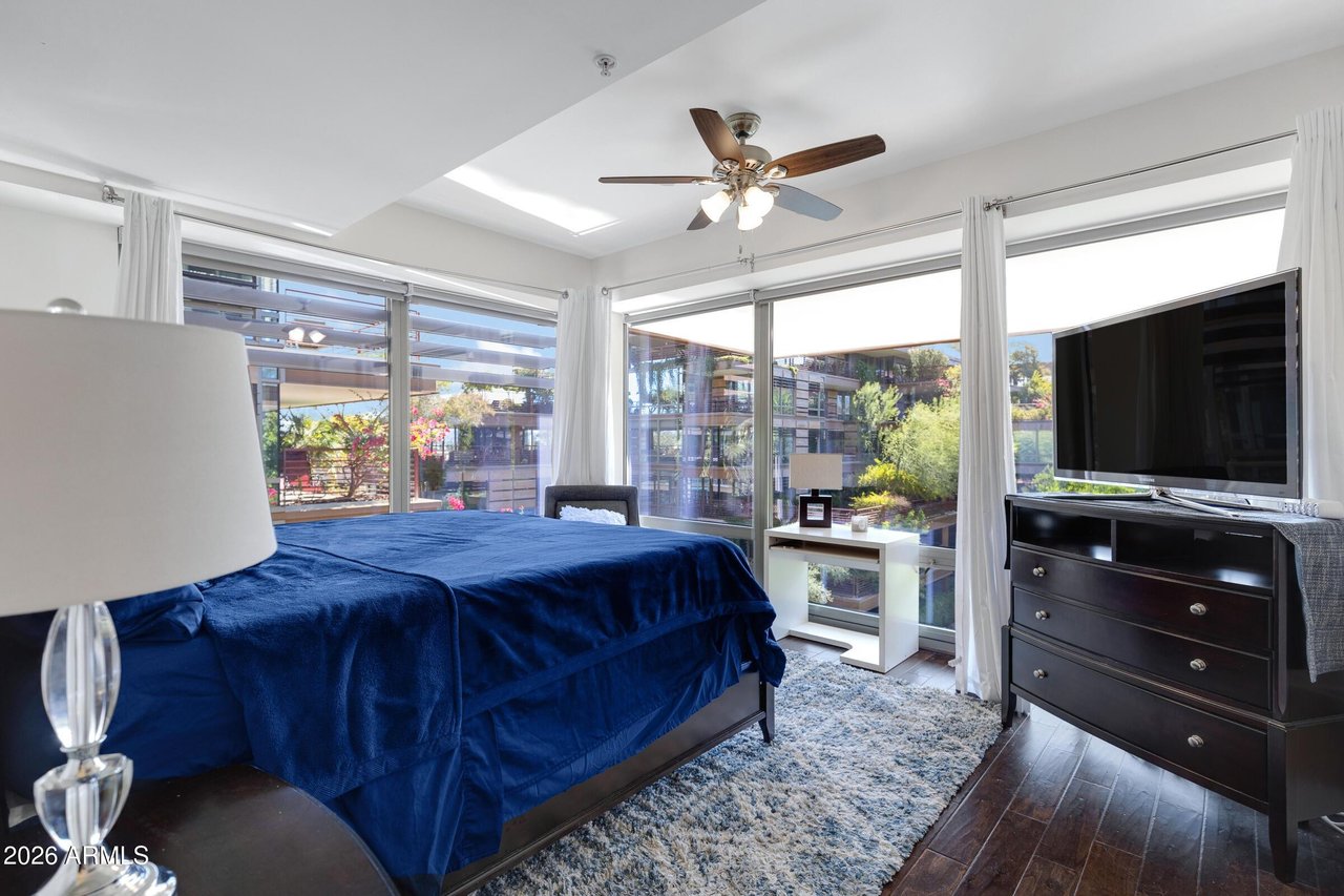 7161 E Rancho Vista Dr, #4003