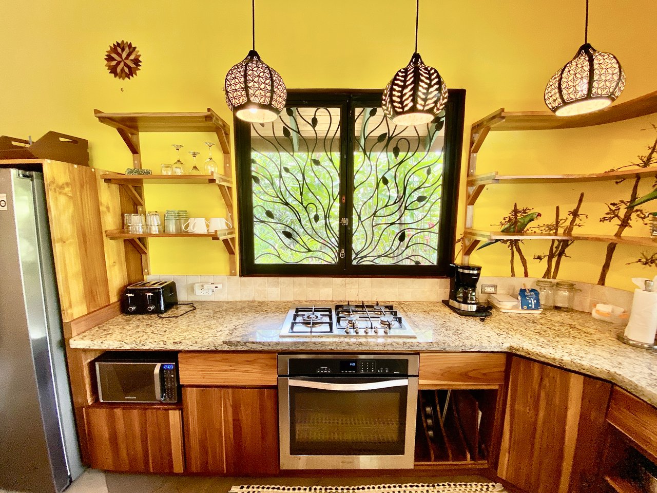 Charming 2-Bedroom Villa on 5 Acres with Creek Access and Income Potential
