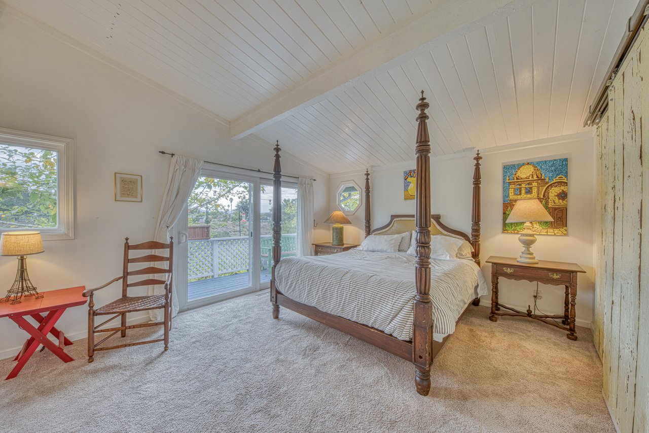 26085 Carmel Hills DR , CARMEL, CA 93923