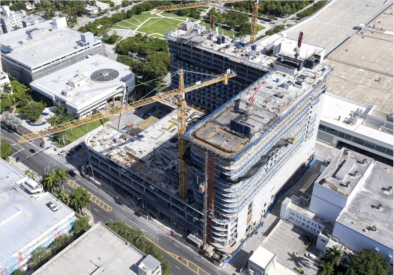 Construction Tops Out on 17-Story Grand Hyatt Miami Beach Convention Center Hotel