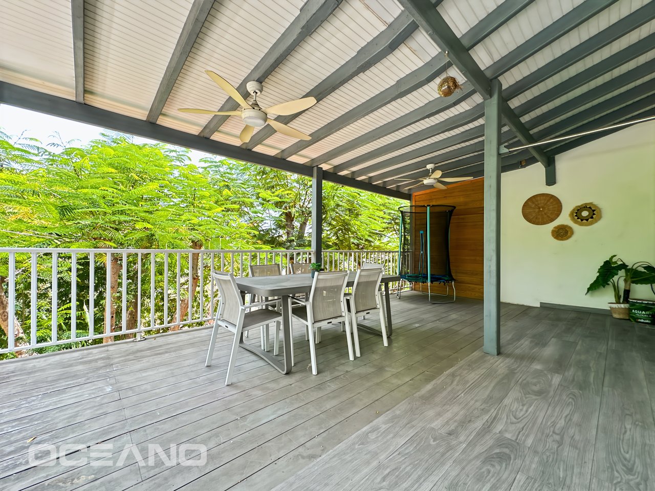 Cozy Home with Mezzanine and Large Terrace – Orient Bay