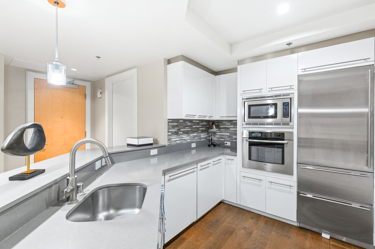 2700 Las Vegas Boulevard 2303