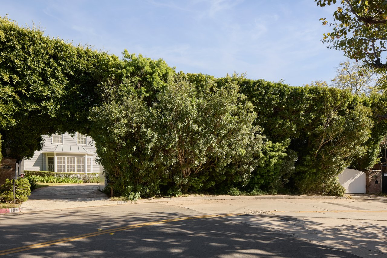 196 Granville Ave, Brentwood