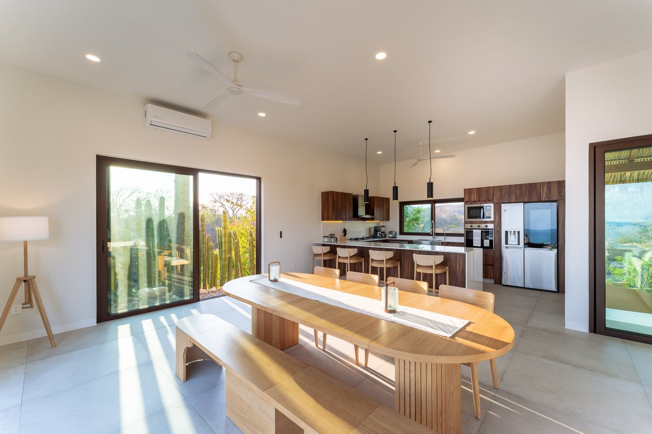 5 Bedroom, Single Family Home, La Cañada Casa A 