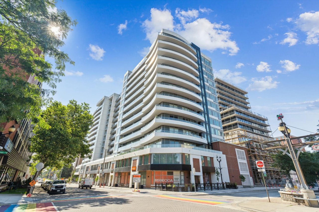 #403 - 212 King William Street Unit: 403