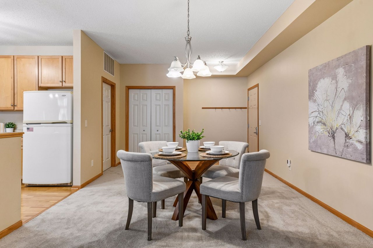 2150 Old School Rd #252, Mound