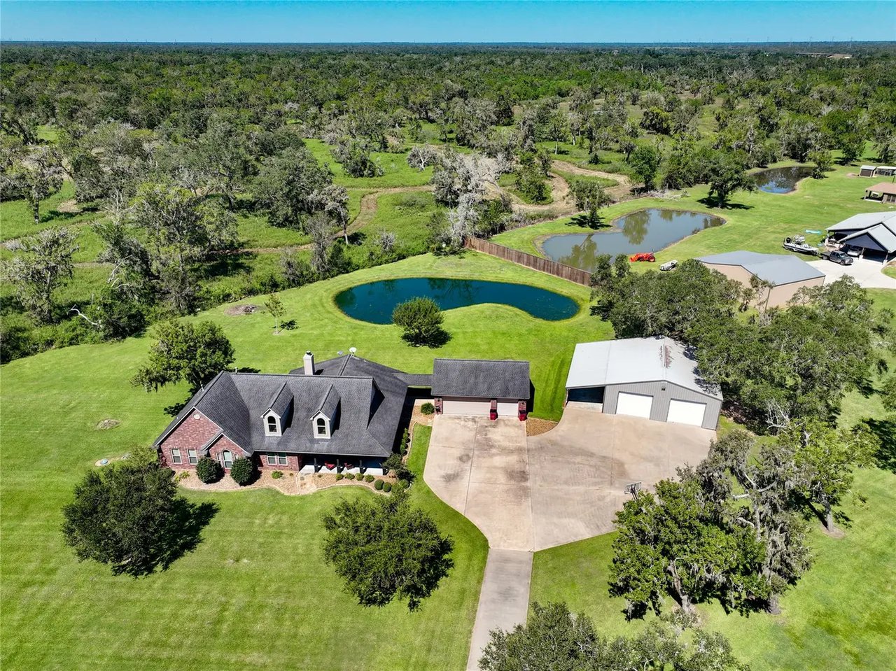 145 County Rd 461B