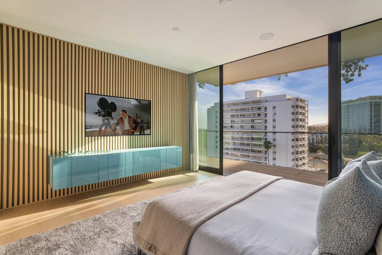 9040 W Sunset Blvd Unit: 905, West Hollywood 