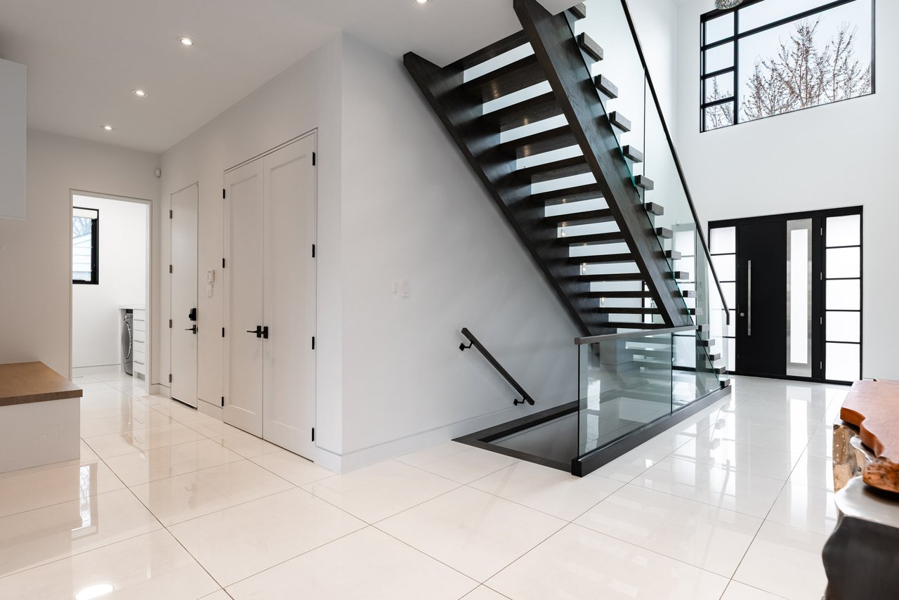 Modern & Contemporary Masterpiece