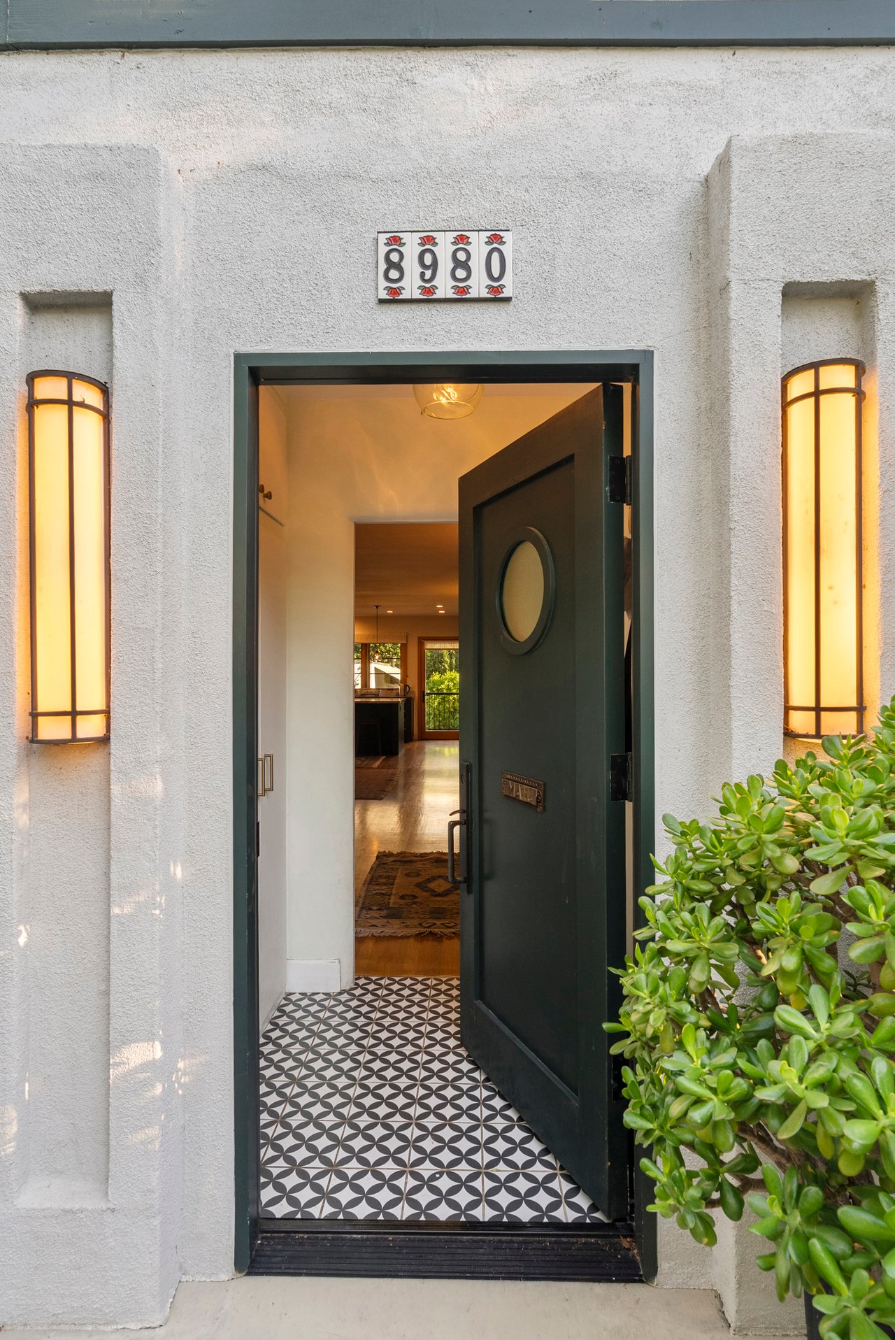 8980 Lloyd Pl, West Hollywood