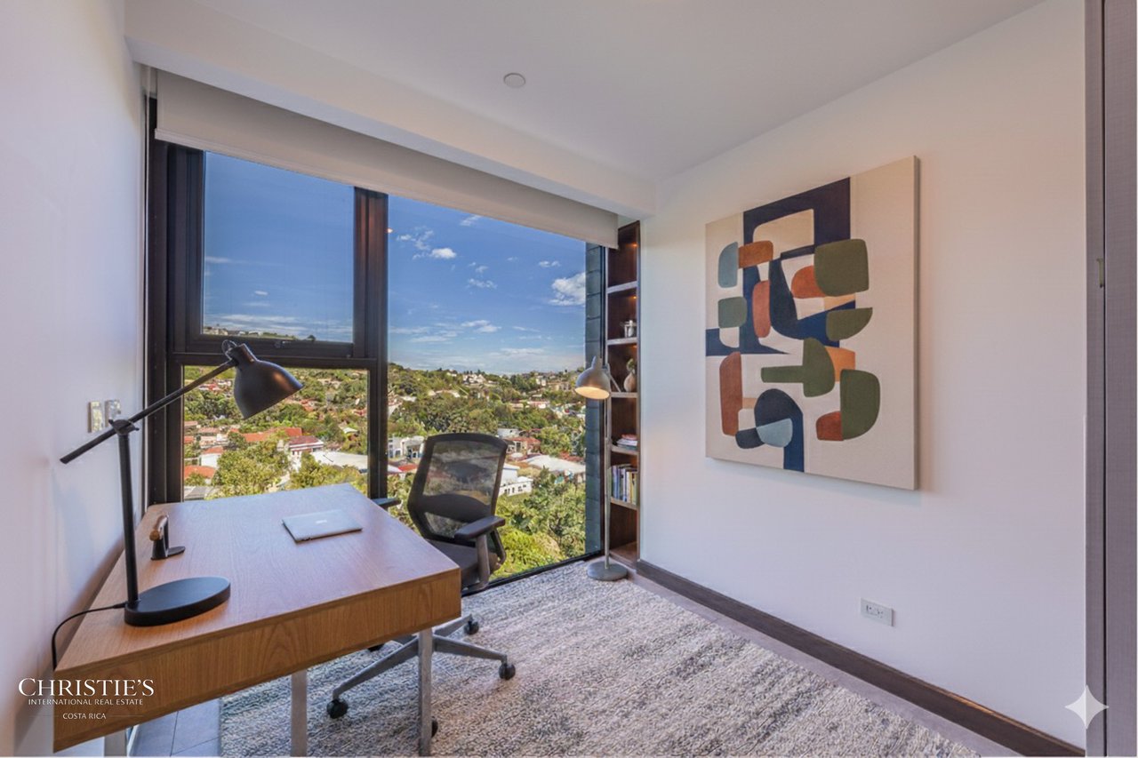 Luxurious Four-Bedroom Condo in the Hills of Escazú   