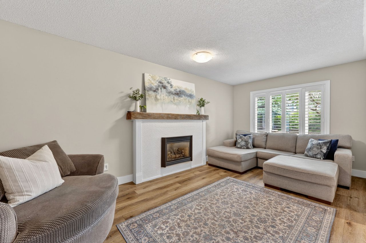 539 Veale Place