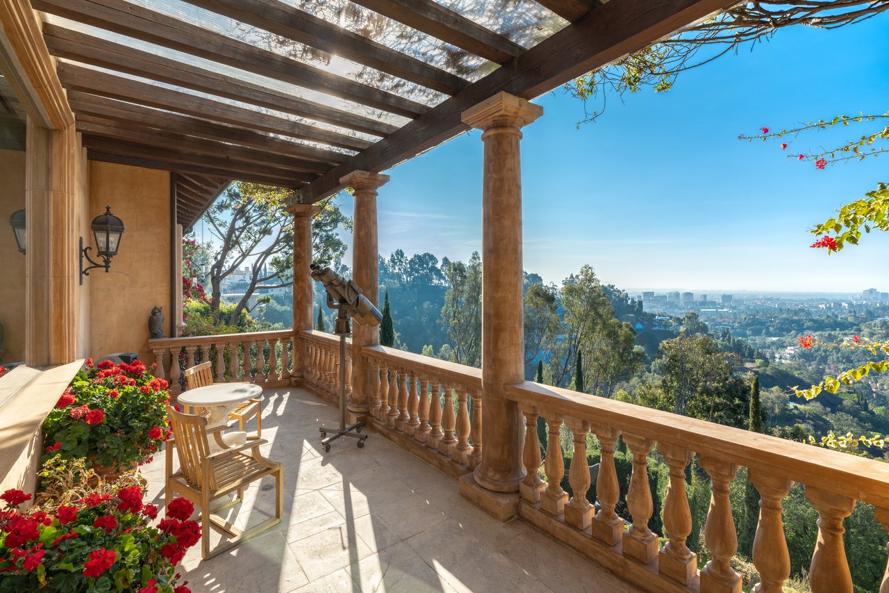 1005 Bel Air Ct, Bel Air