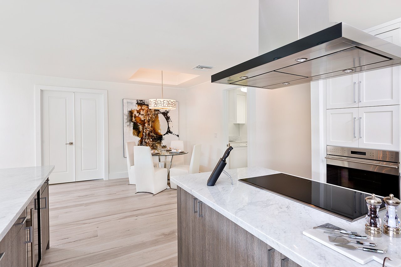 2367 Queen Palm Road