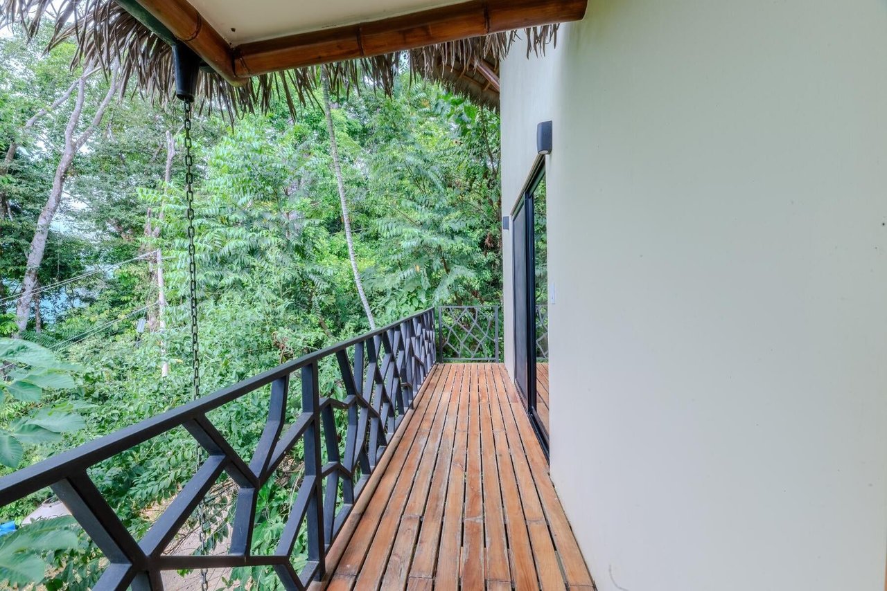 Ocean View Tropical Home, Dominical, Puntarenas