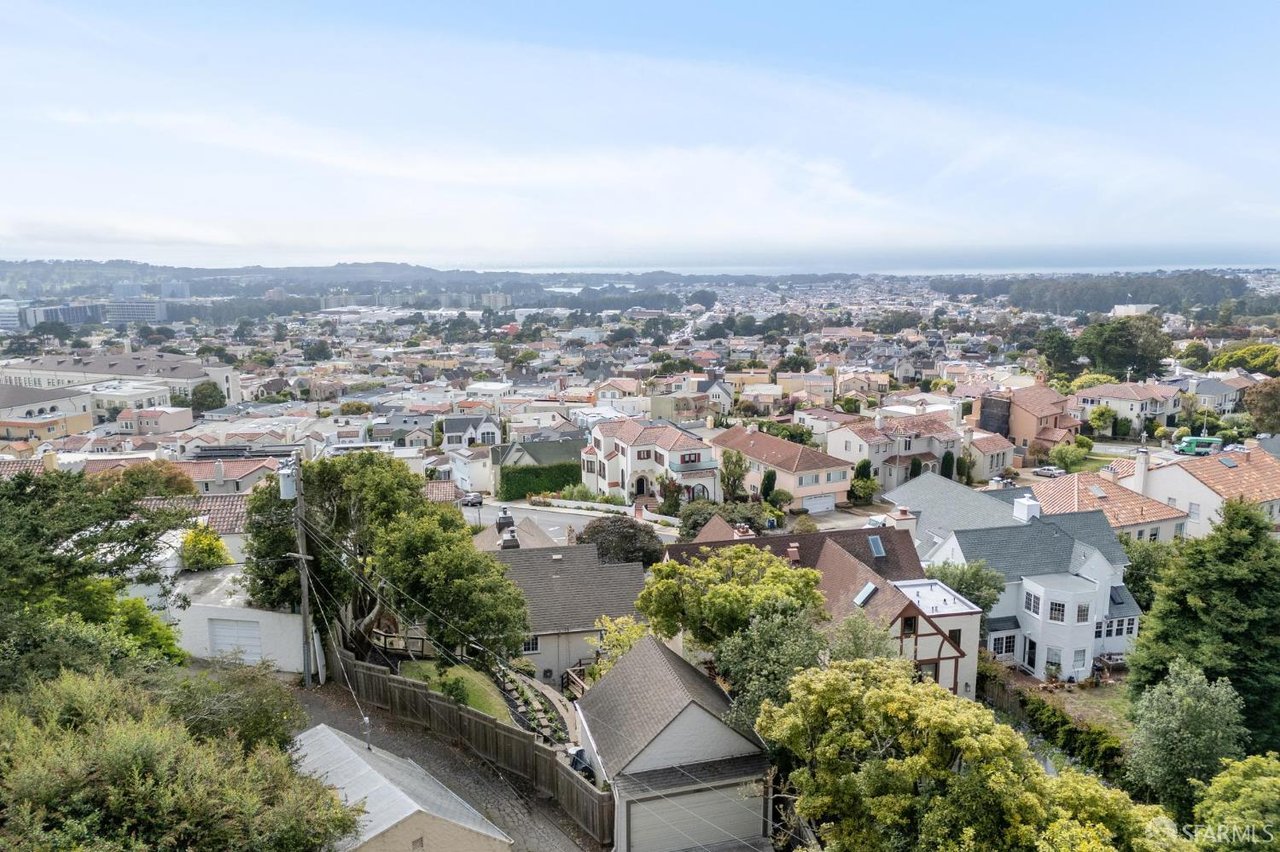 1380 Monterey Boulevard