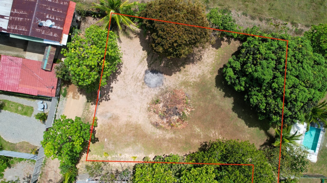 Prime Uvita Lot Near Marino Ballena – 0.30 Acres, Dual Access, Build Multiple Units