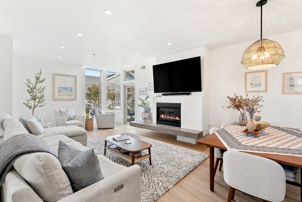 OCEANSIDE BEACH HOUSE