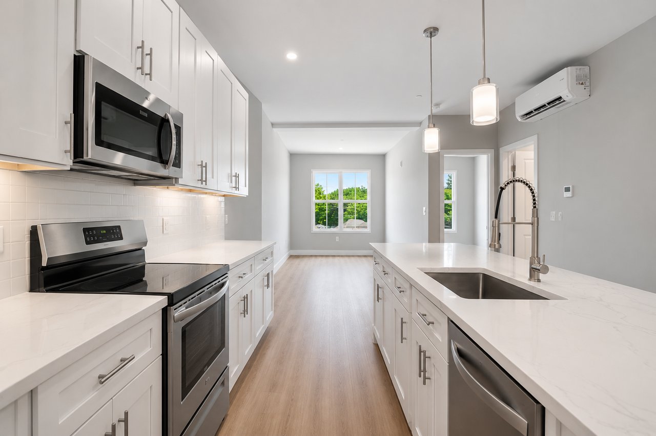 298 Main Street, 3C