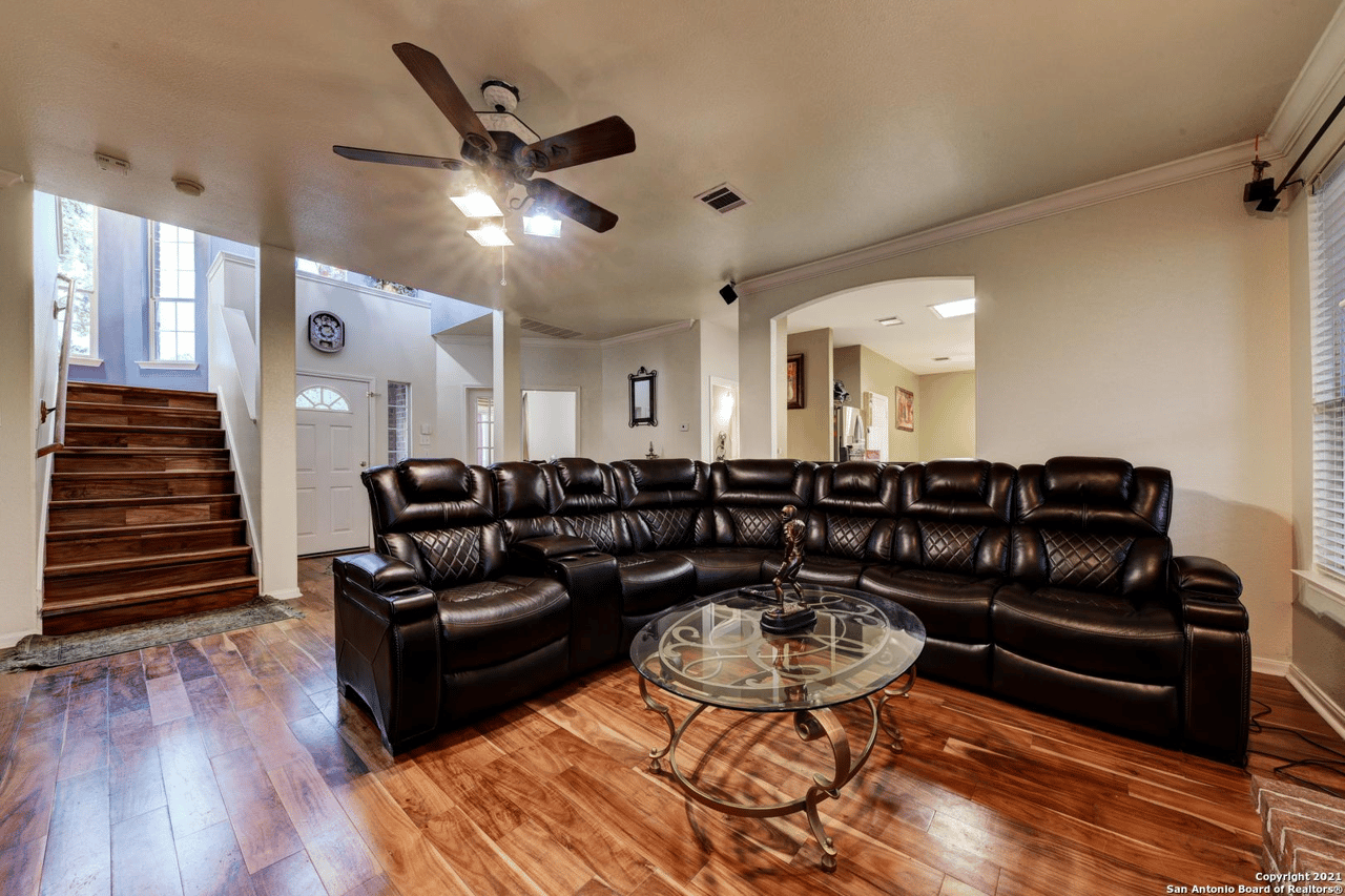 8514 Raton Way