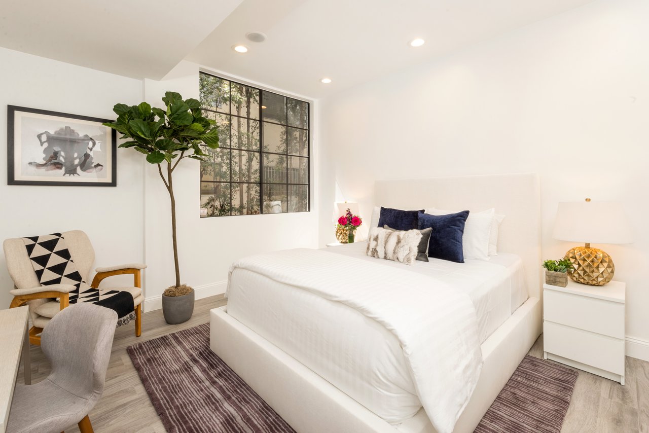 235 South Reeves Drive