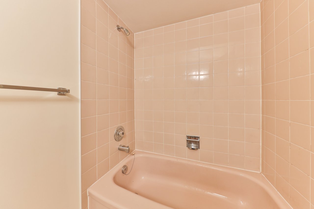 1160 Walden Circle #11