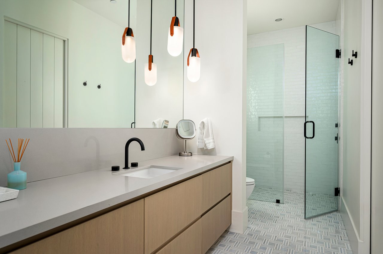 5029 E DESERT PARK Lane