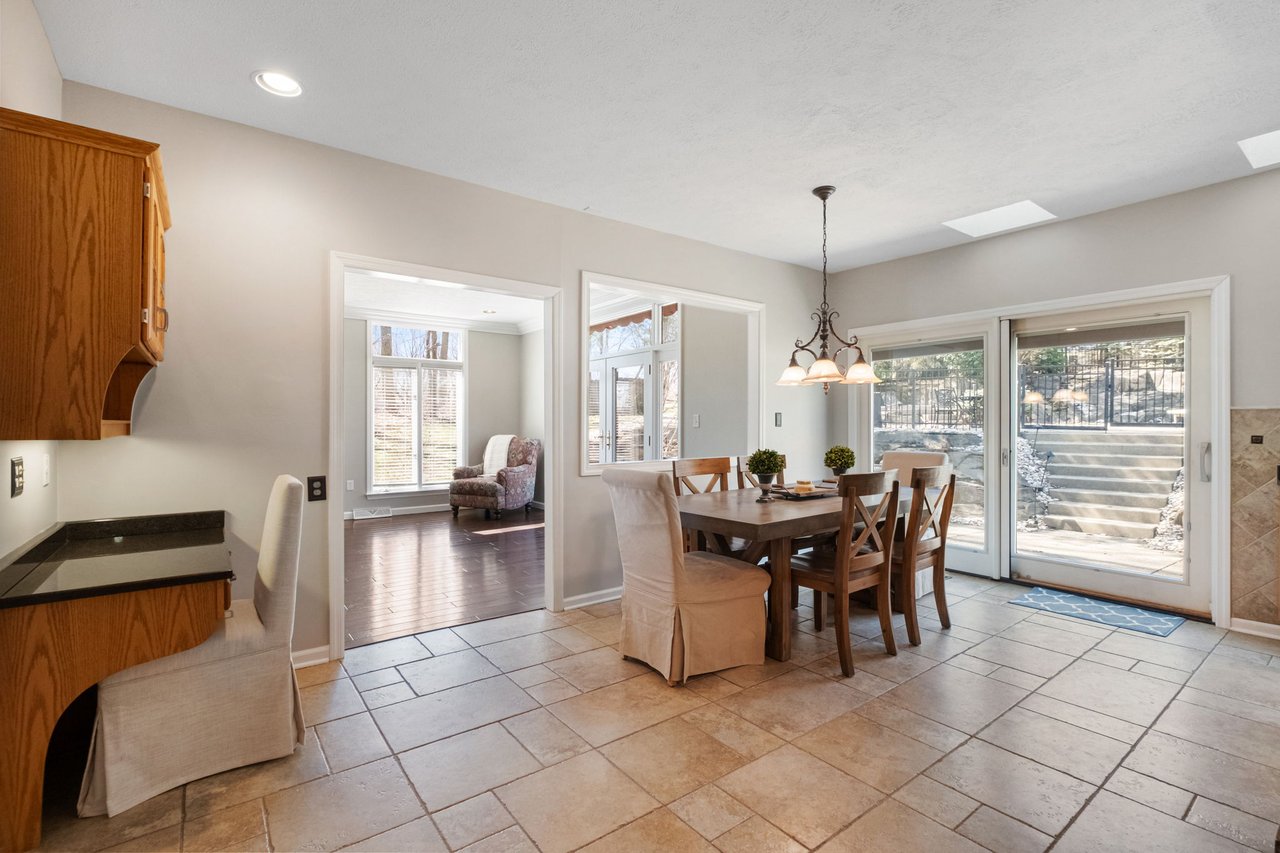 913 Highlander Circle