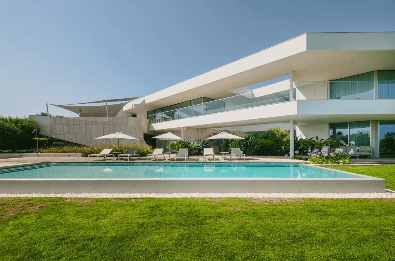 Western Lagos, Portugal