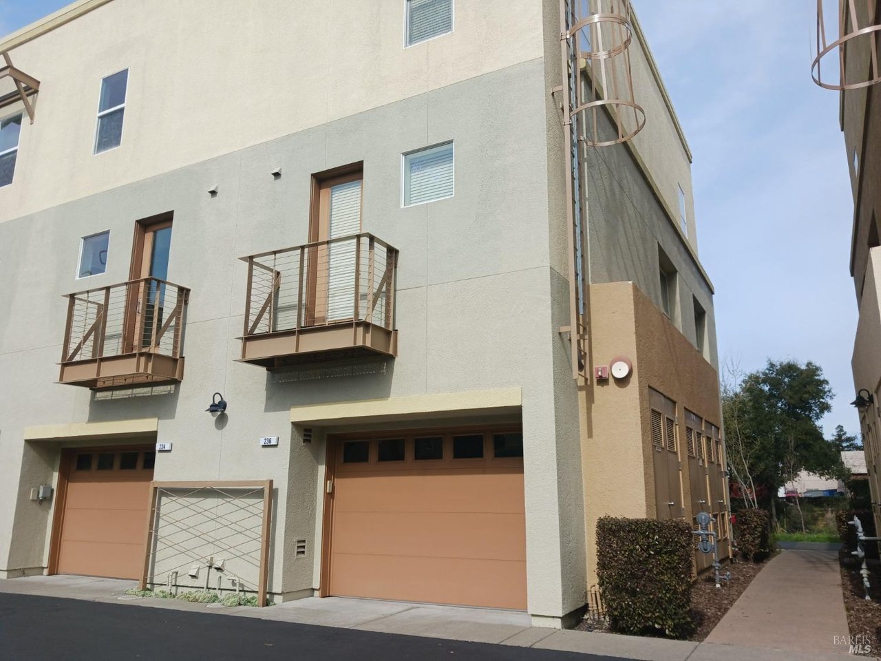 236 City Center Drive