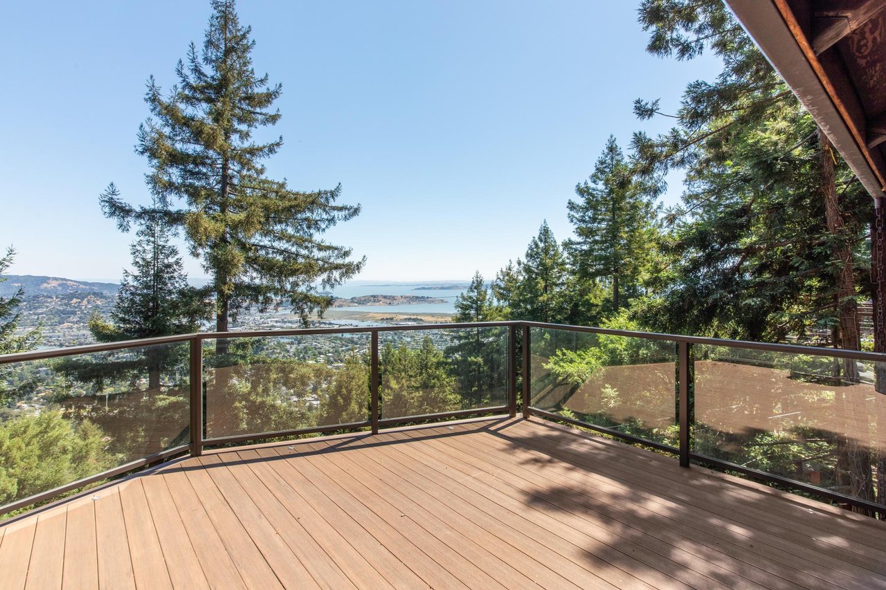 404 Summit Dr, Corte Madera