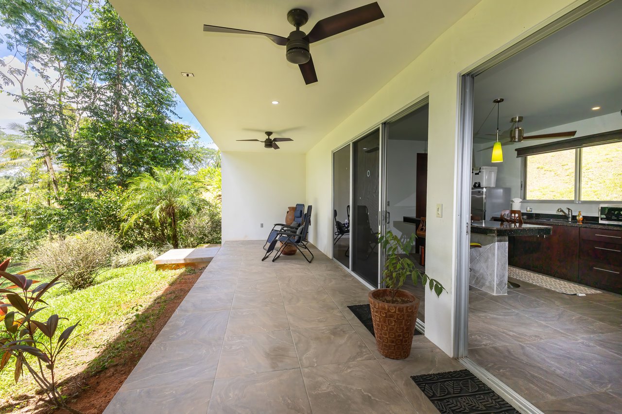 Casa Del Lago With Guest Apartment 