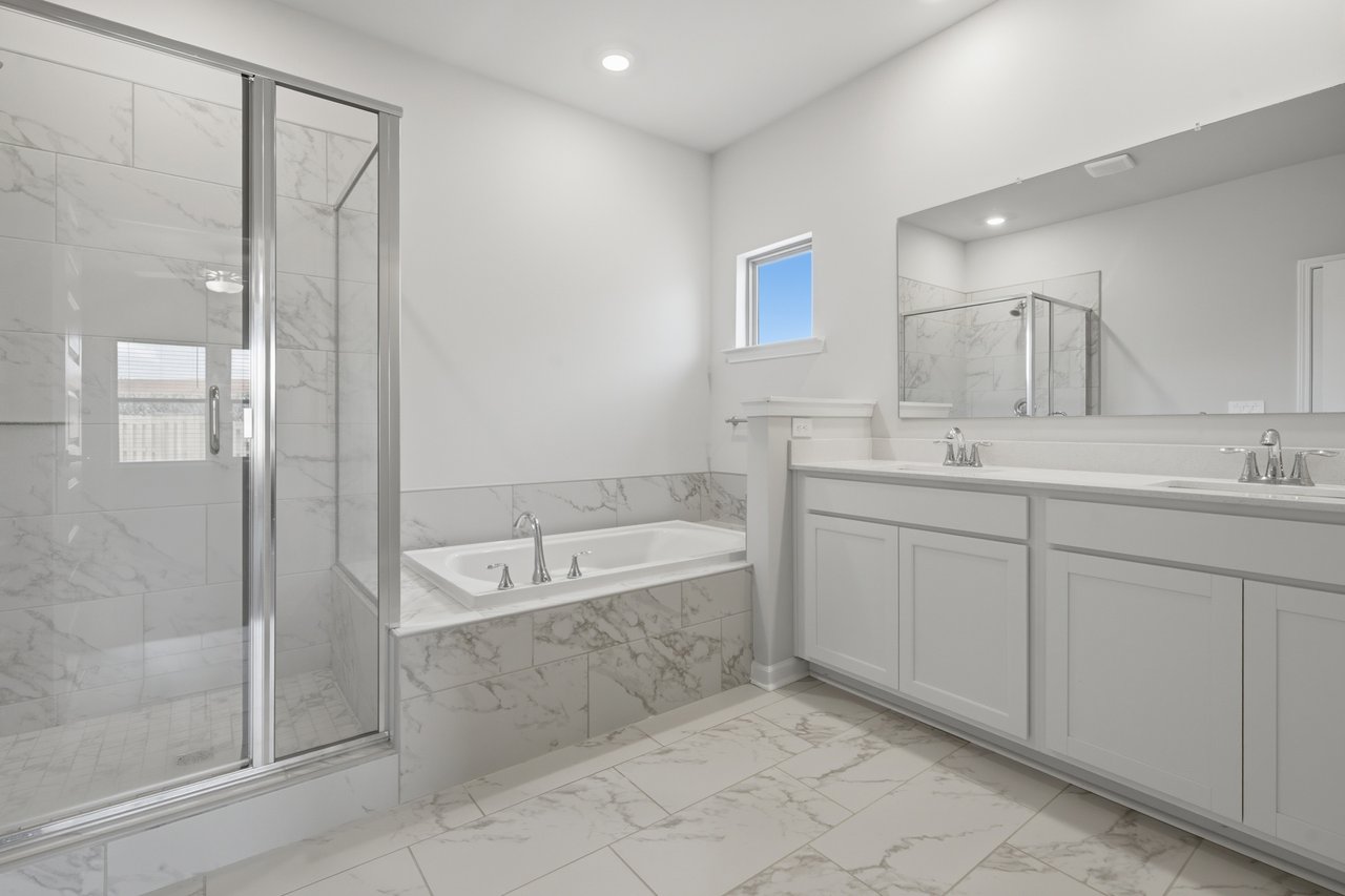 Peaceful Nature Views & Resort-Style Amenities