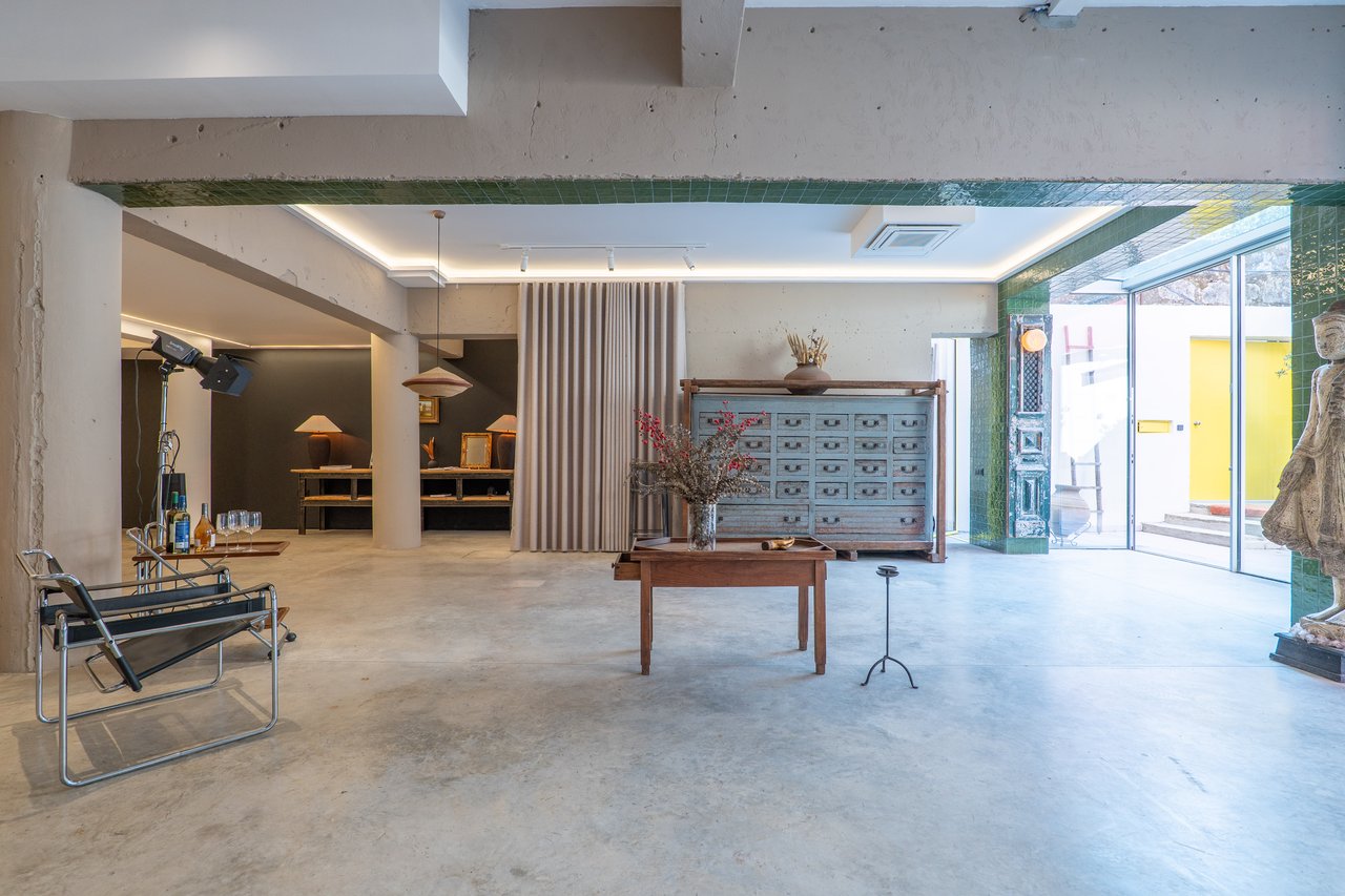 Versatile Loft-Style Living + Office Space in Porto’s Vibrant Art District