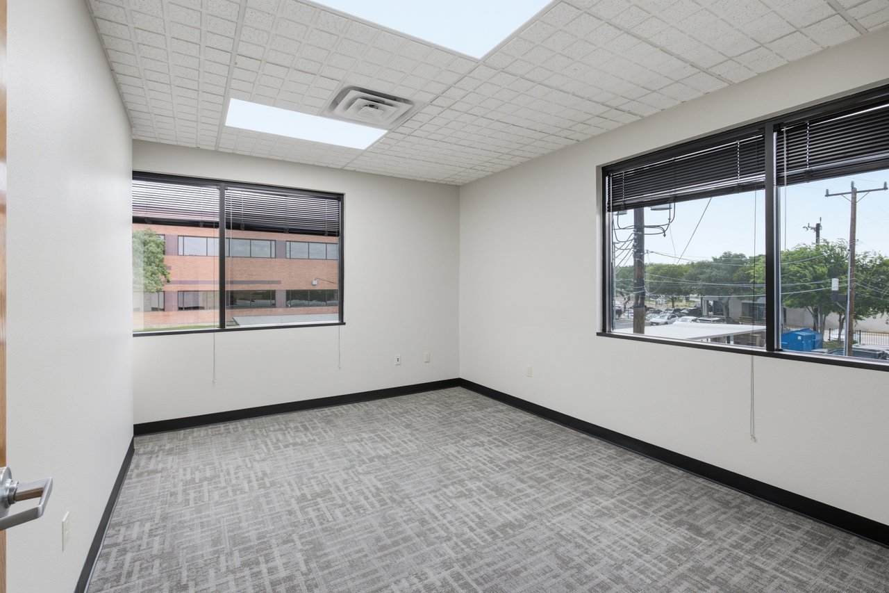 Independence Plaza I & II | Move-in Ready Spec Suites | For Lease