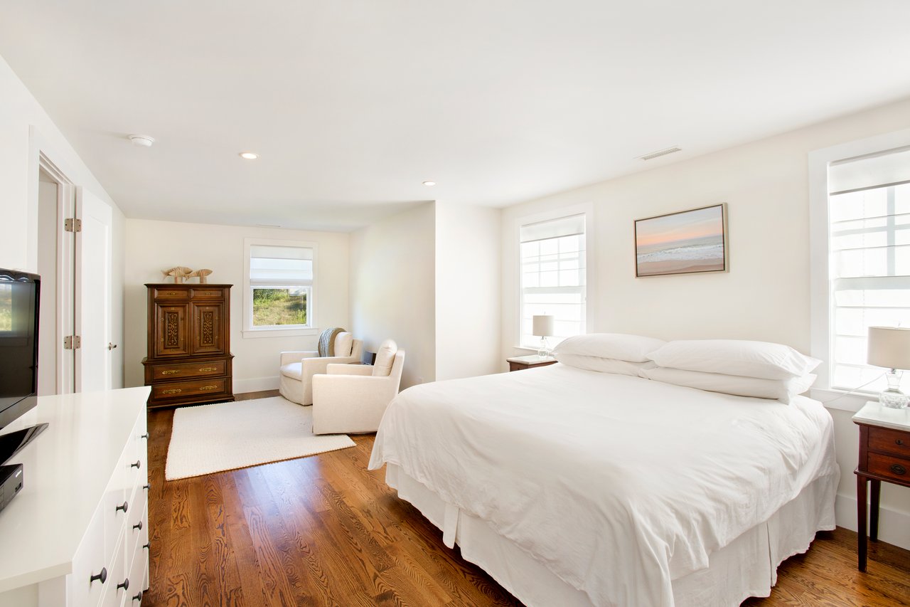 14 Underhill Drive, Southampton