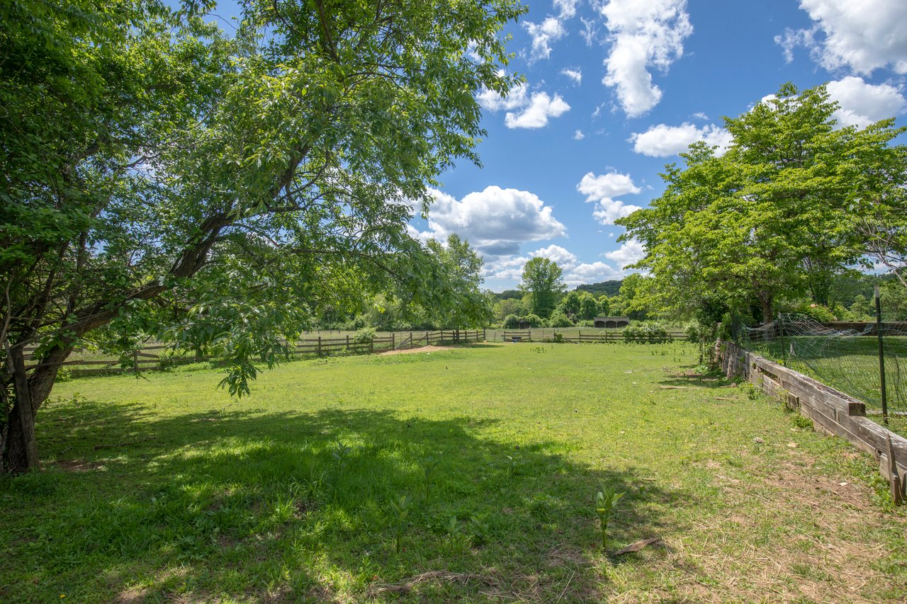 13 Farmersville Rd