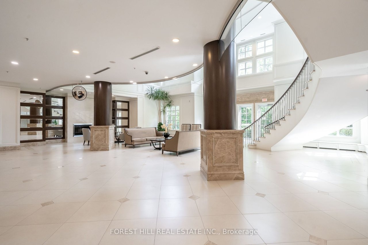 LIVING IN ARIA PENTHOUSES